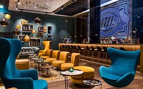 Motel One Köln-Waidmarkt